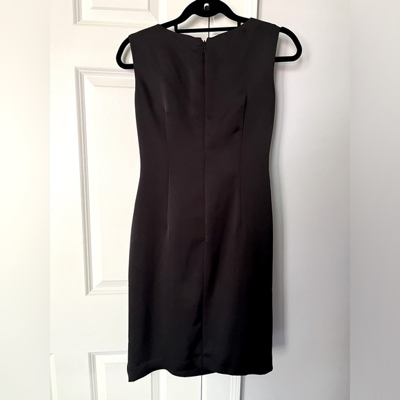 Jones New York Little Black Dress in Size 4 Petite - Picture 2 of 3